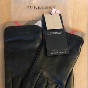 Burberry Leather touch screen Gloves